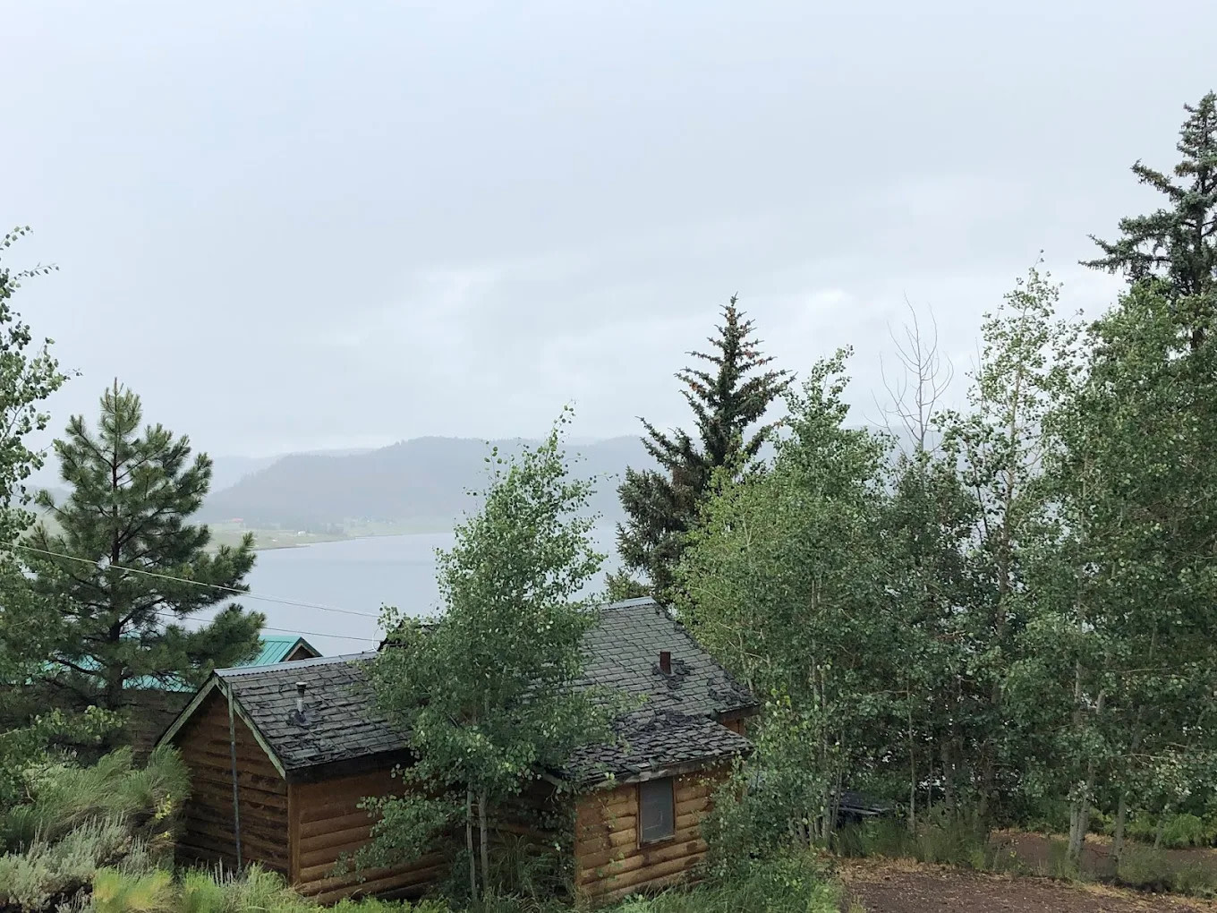Bear Paw Fishing Resort and RV Park