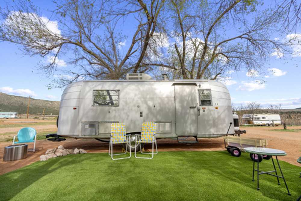 Starlite Vintage Resort