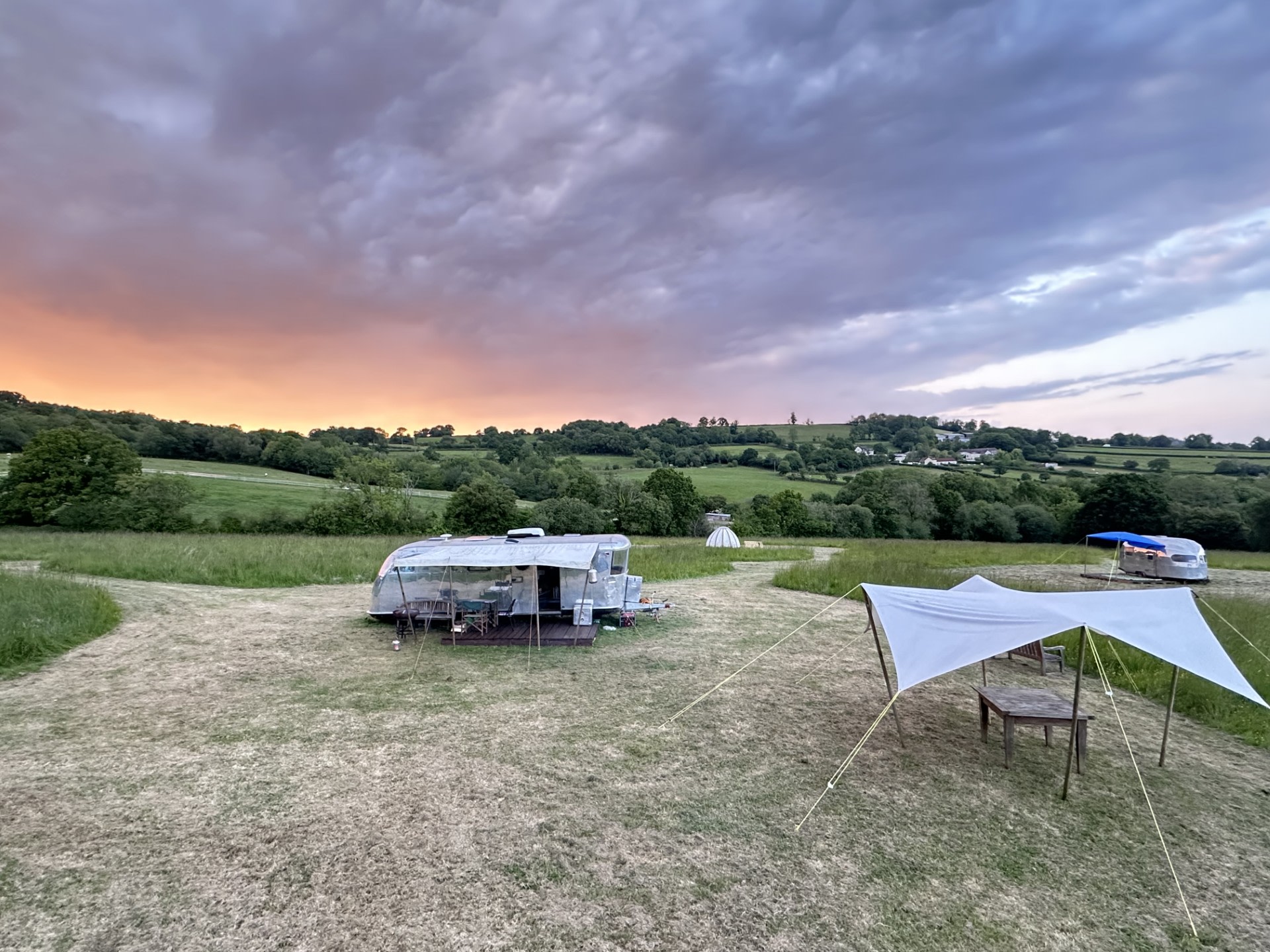 Jurassic Airstreams Spa Glamping