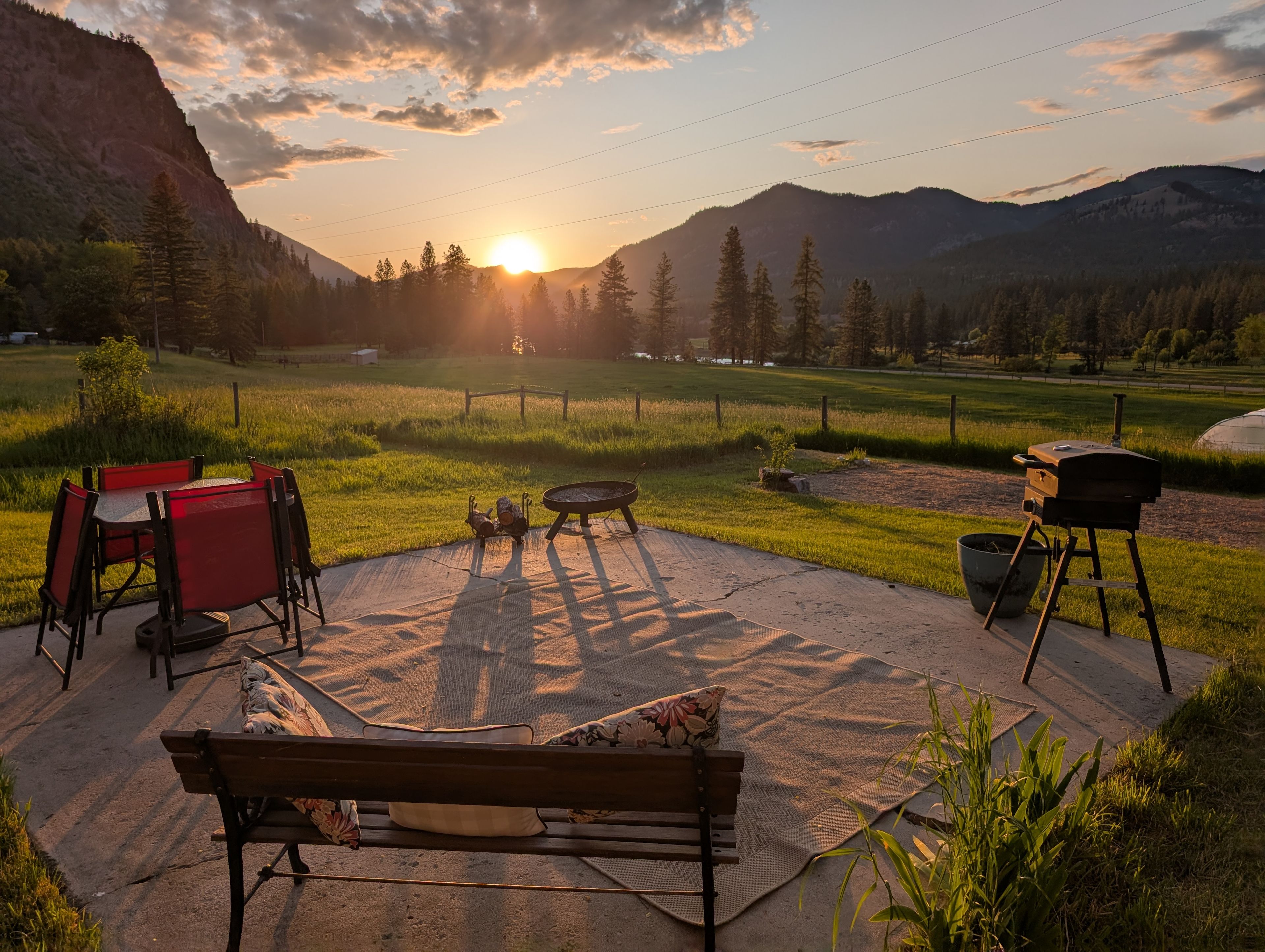 Flower Farm w/Gorgeous Views-RV Pad