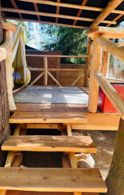 2 Tide on the Hillside