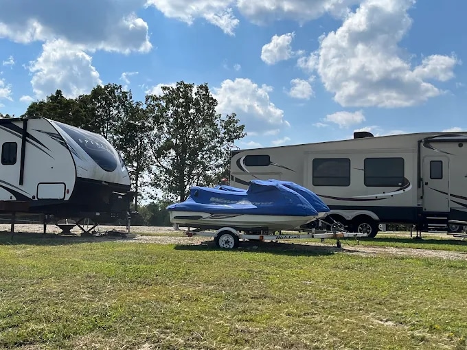 Boxhound Marina and Resort