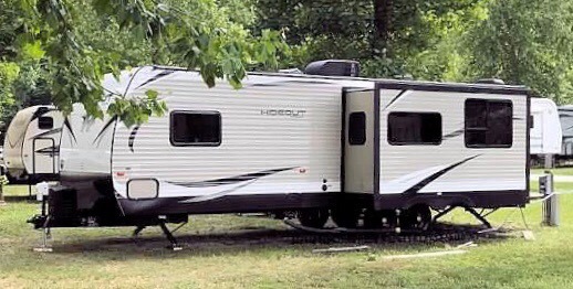 Creekside Cabins And RV Resort