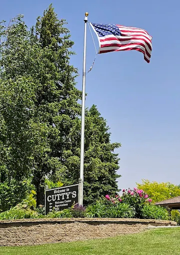 Cuttys Okoboji Resort Members Club