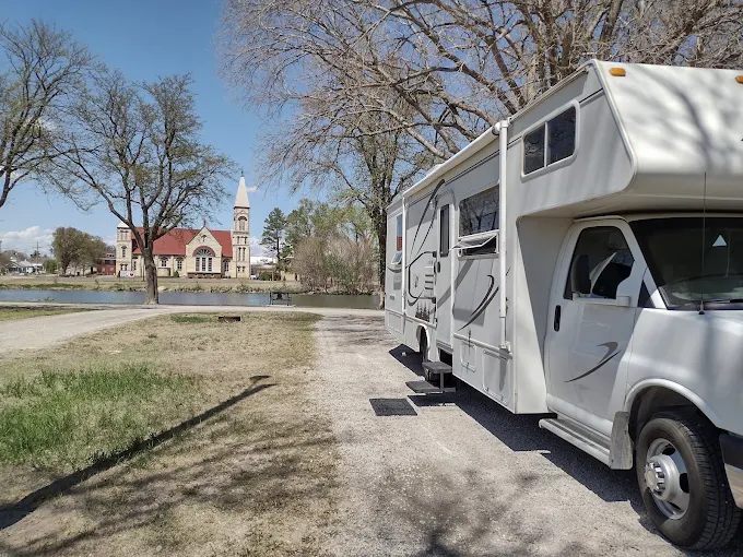 Ellis Lakeside City Campground