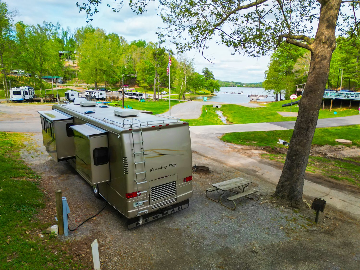 Holiday Hills Resort