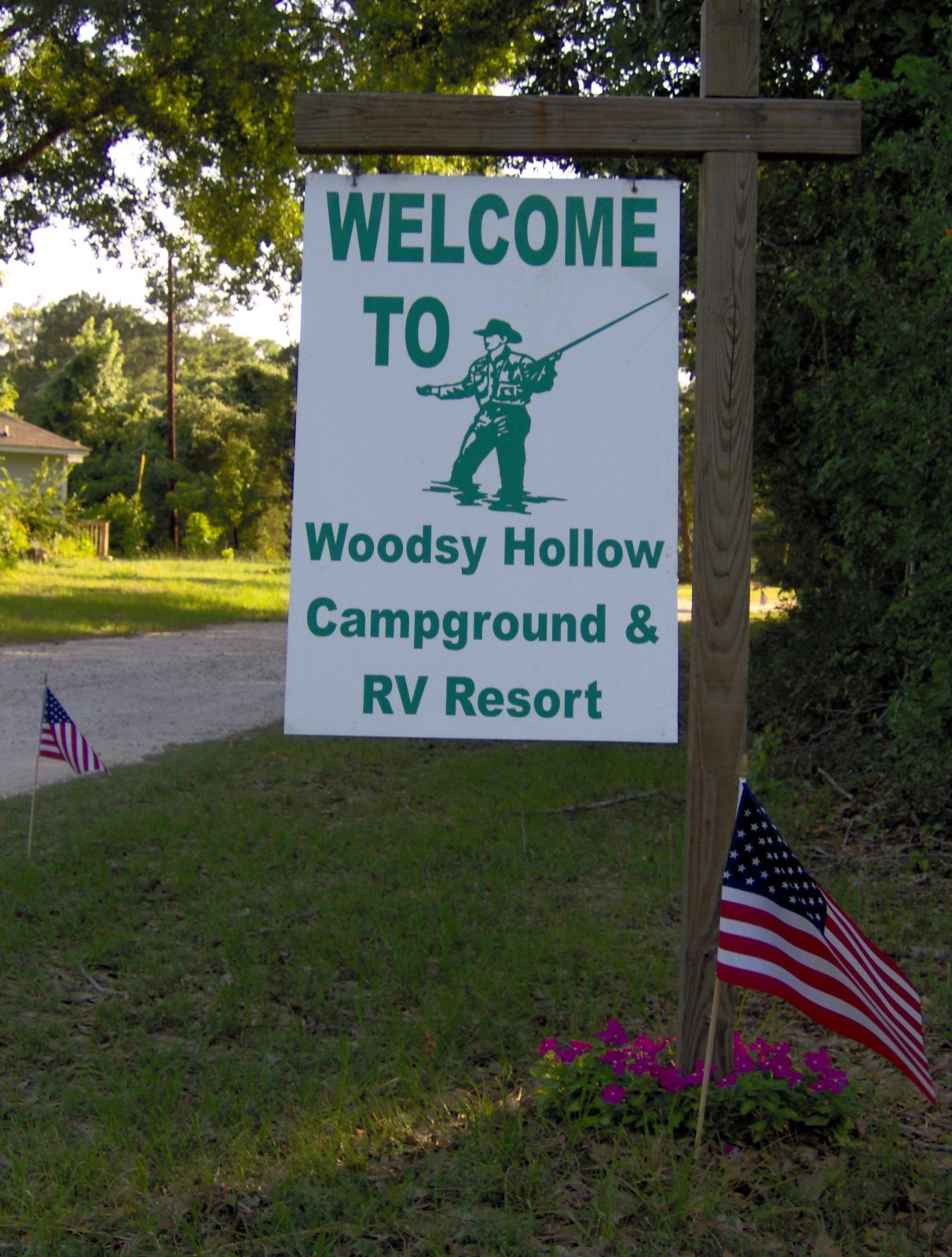 Woodsy Hollow Campground