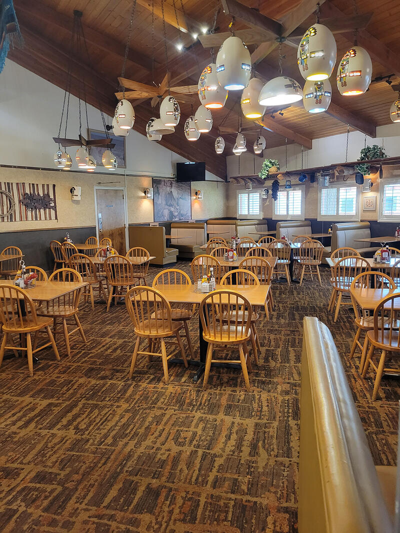 Navajoland Inn and RV Park