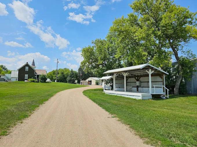 Dale & Martha Hawk Museum