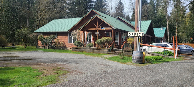 Glacier Peak Resort, Rv Park & Winery!