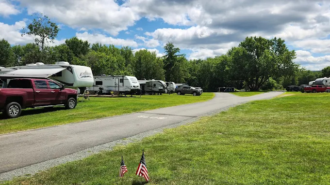 Riverside Camping & RV Resort