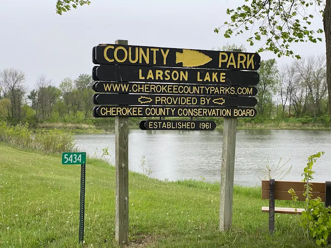 Larson Lake Park
