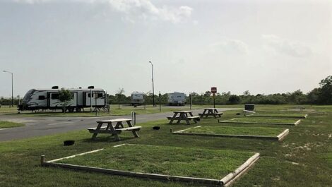 Lake Charles RV Resort by Rjourney