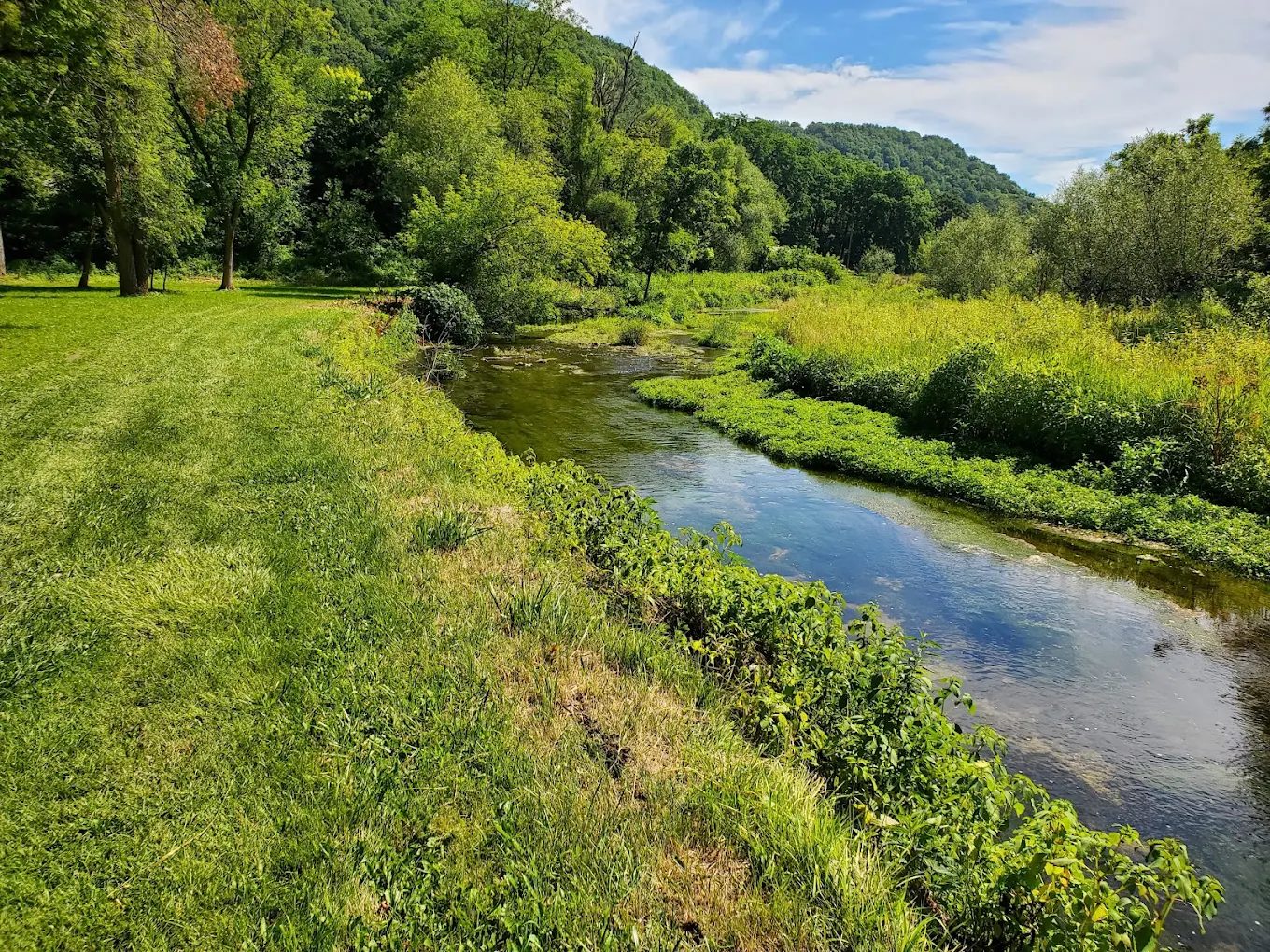 Red Barn Campground & Restaurant