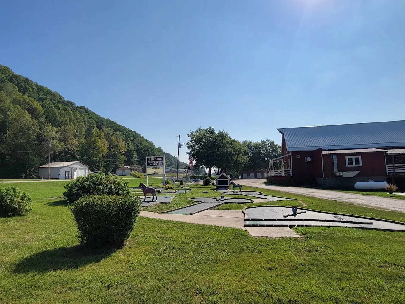 Red Barn Campground & Restaurant