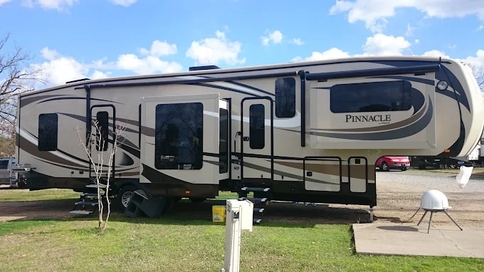 Pavilion RV Park