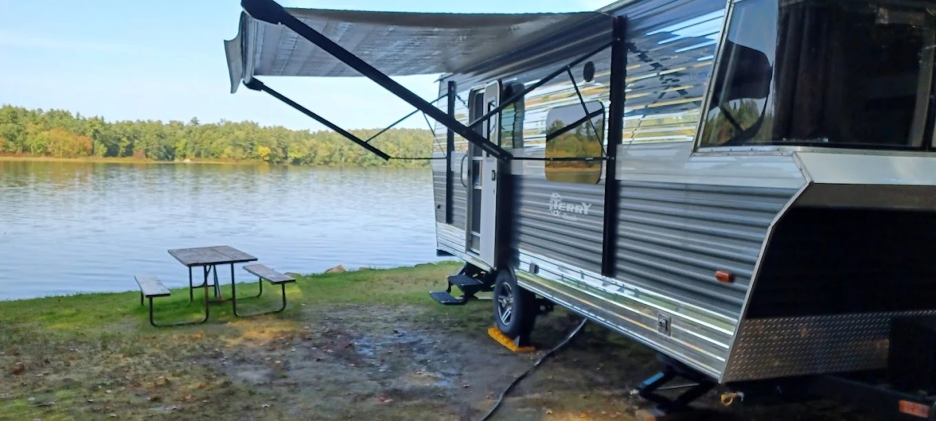 Ayers Lake Farm Campground & Cottages