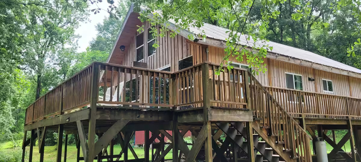 Cabin Retreat, Private River Views