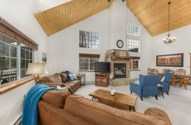 River Song Vacation Home