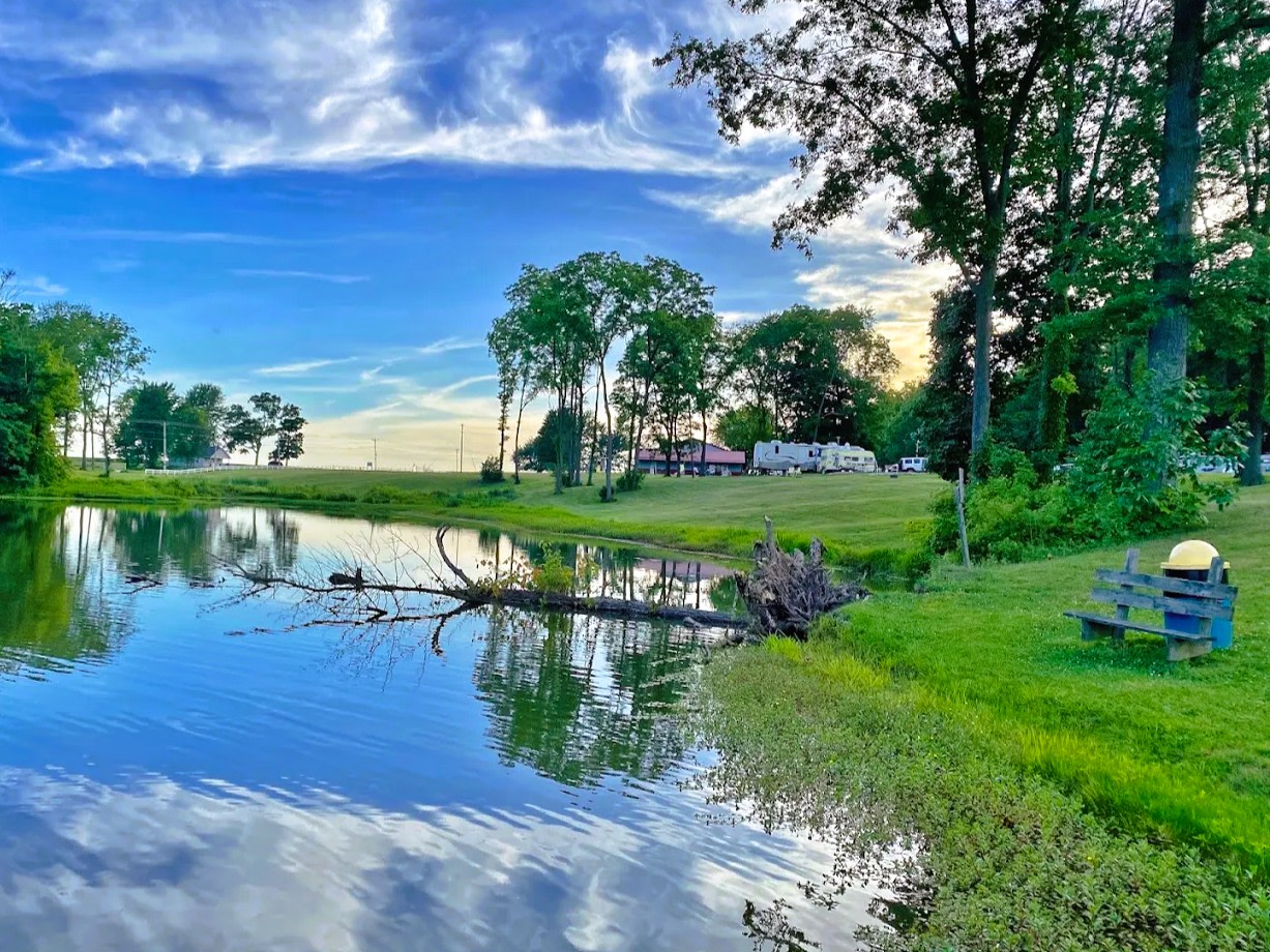 Charlarose Lake & Campground