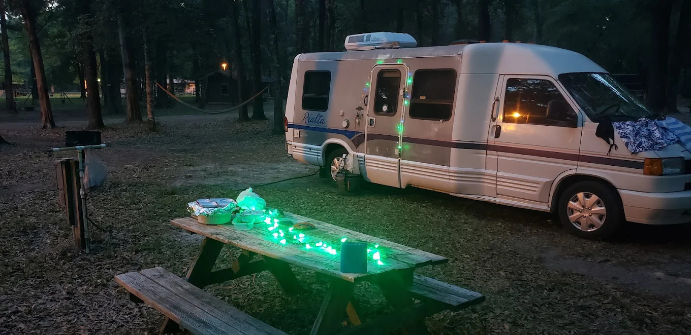 Ichetucknee Family Canoe and Cabins