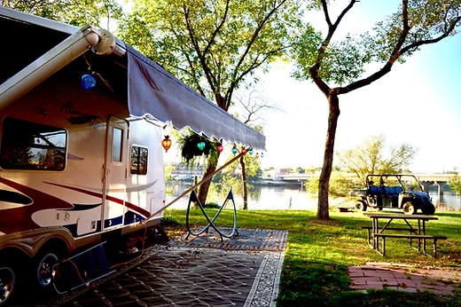 Buddy's River Resort