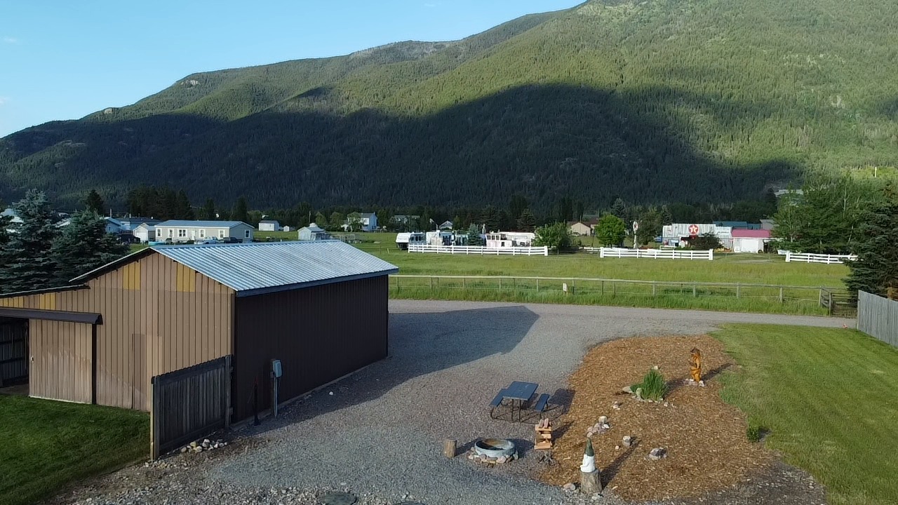 Columbia Mountain Camp