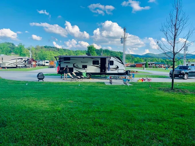 Crossing Creeks RV Resort