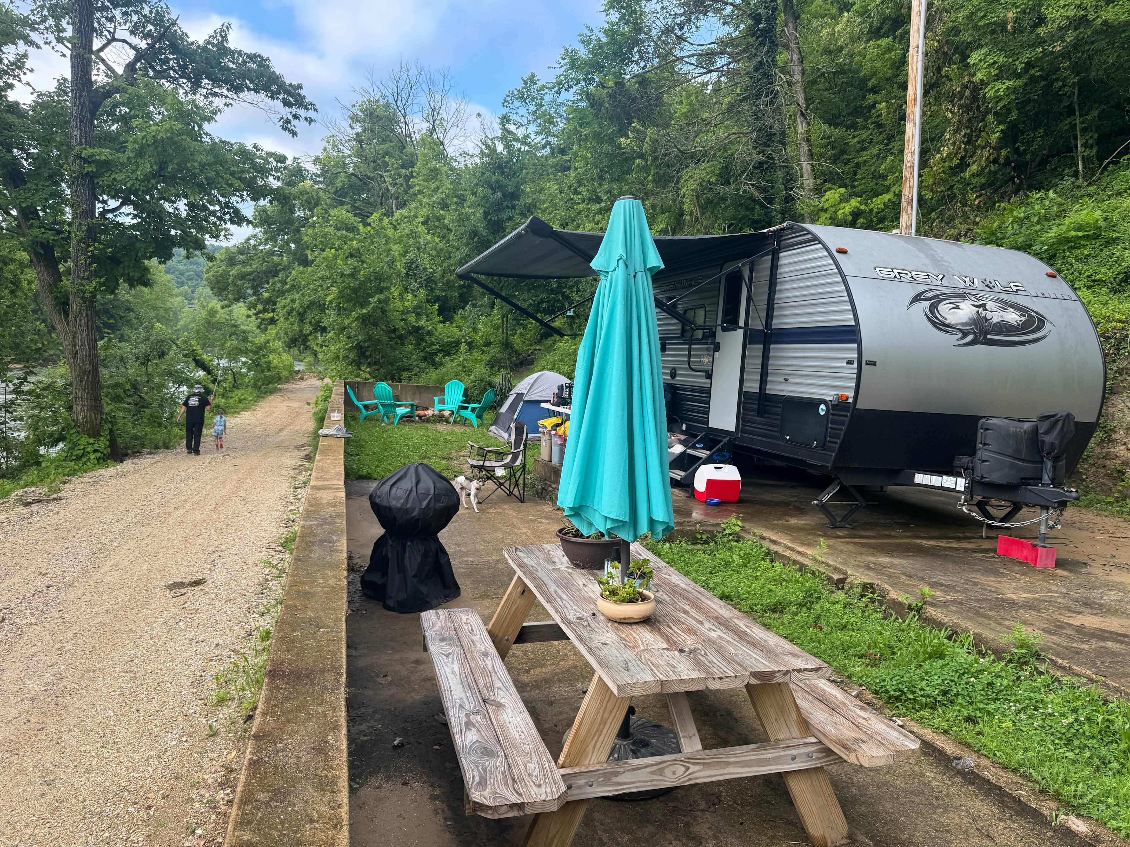 Ready for early morning fishing. 