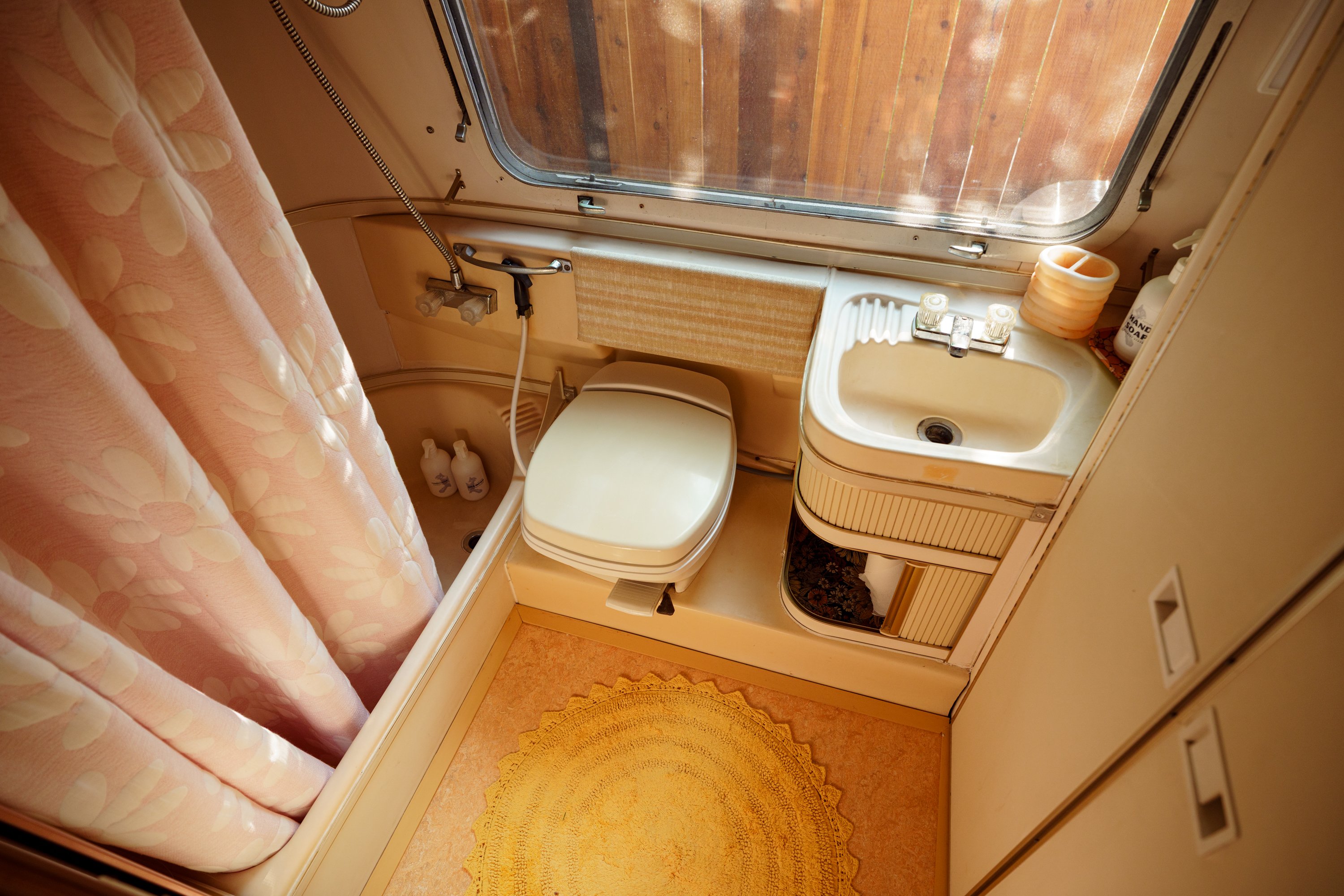 Camp Daisy - Sequim's Airstream