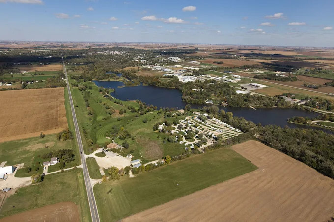 Lakeshore RV Resort & Campground