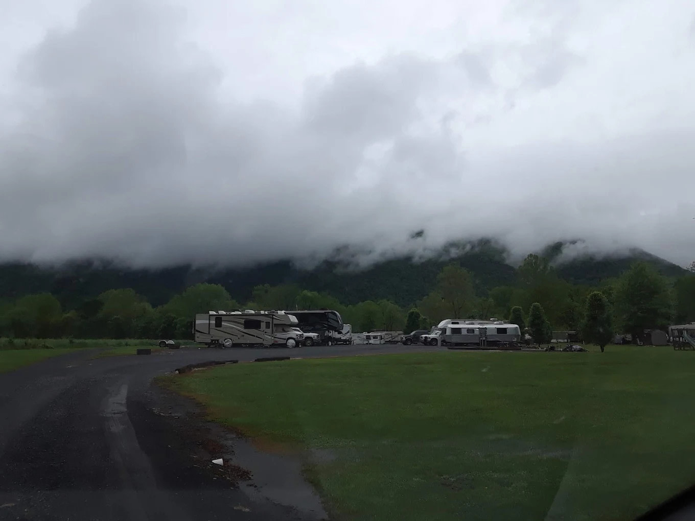 Riverside Cabins & RV Park