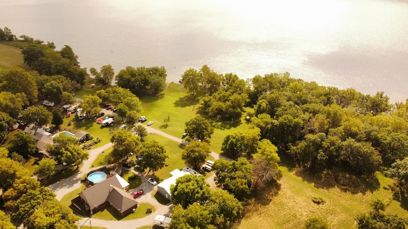 Horseshoe INN and Campground