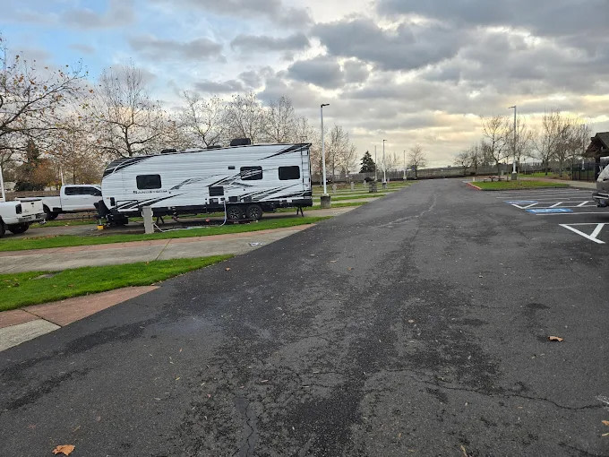 Hee Hee Illahee RV Resort