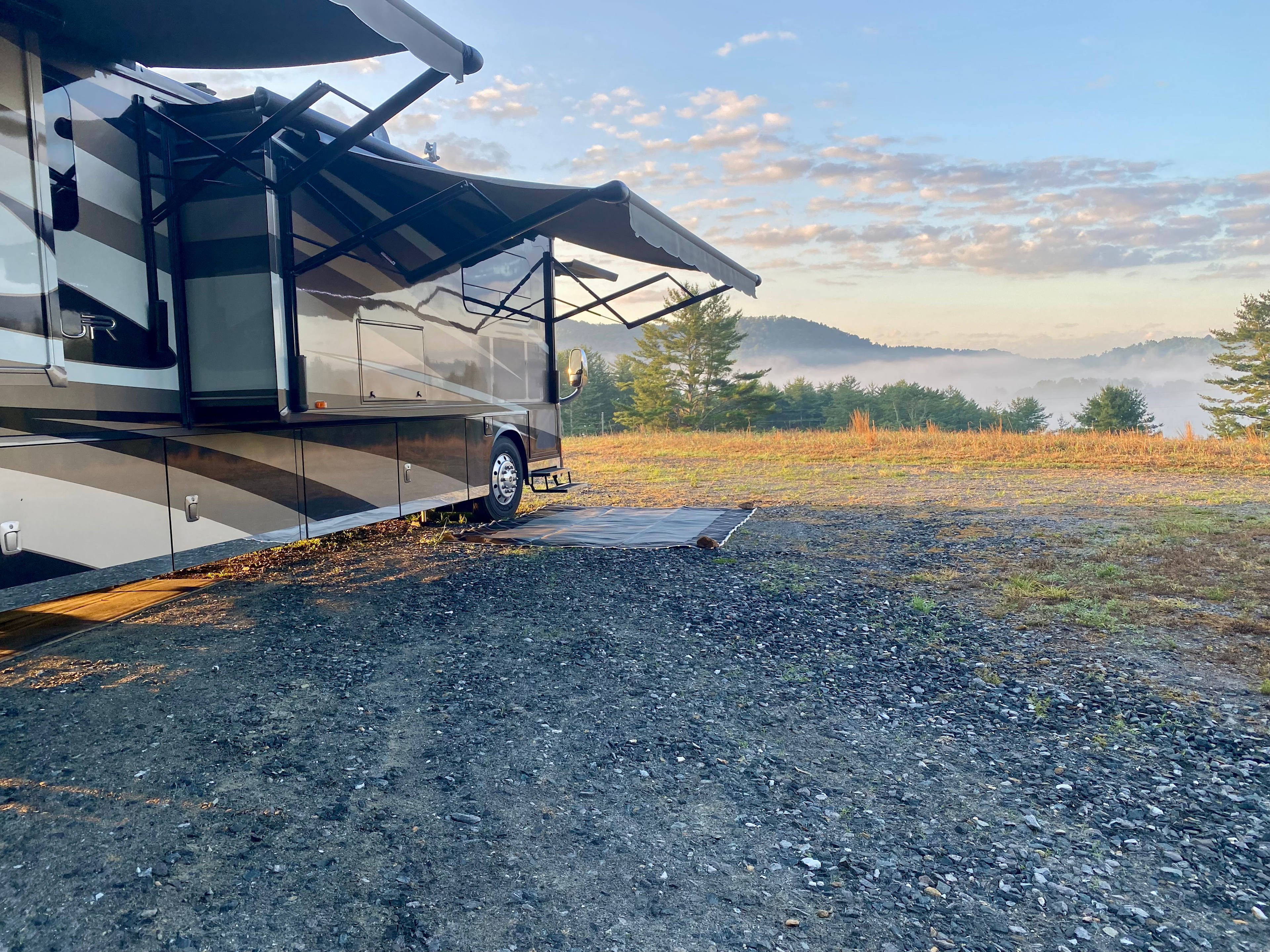 Peak A View Farm & Camp