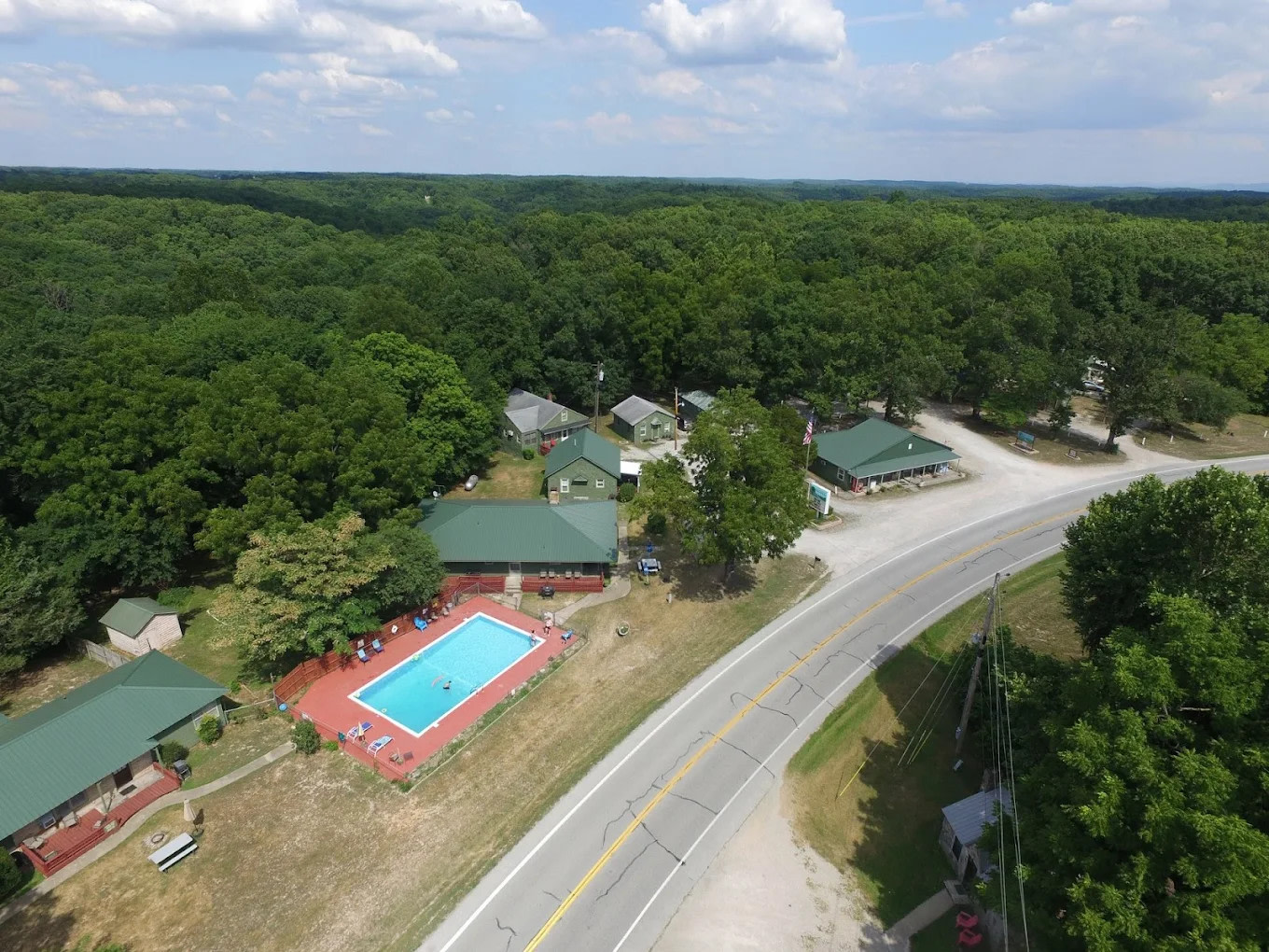 Oak Hill Court Cabins & RV Park