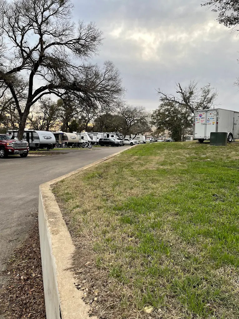 Open Air RV Park - Harker Heights