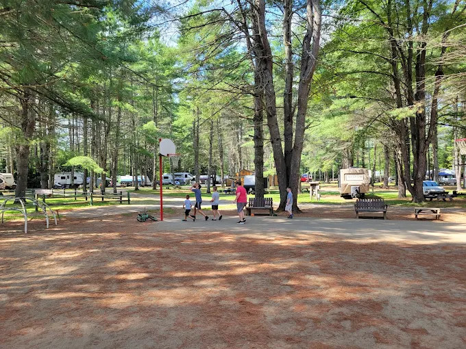 Schroon River Escape Lodging & Campground