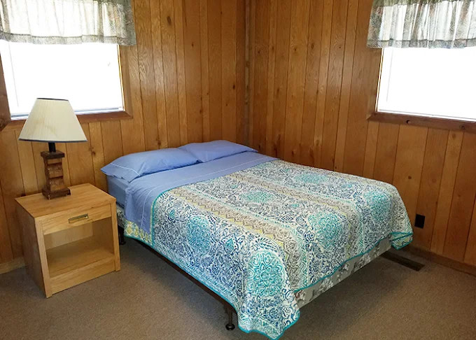 Lakeview Cottages and Marina