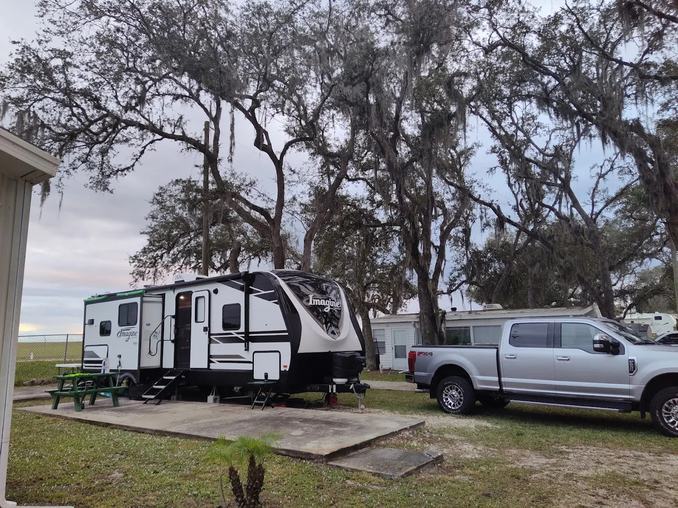 Lake Glenada RV Park (55+)