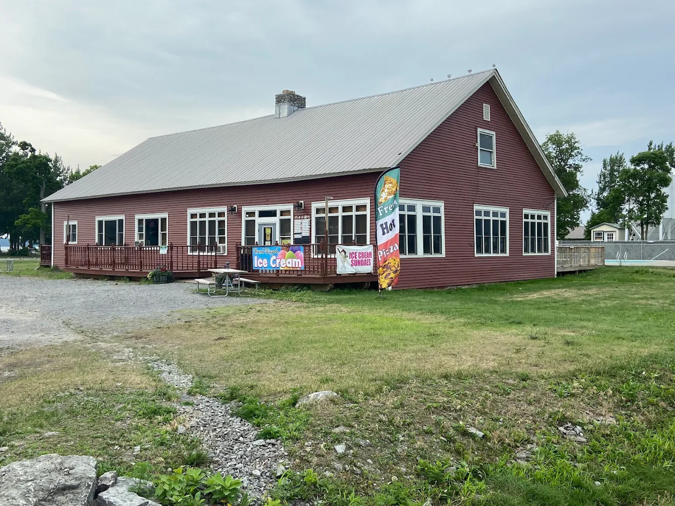 Sun Outdoors Association Island