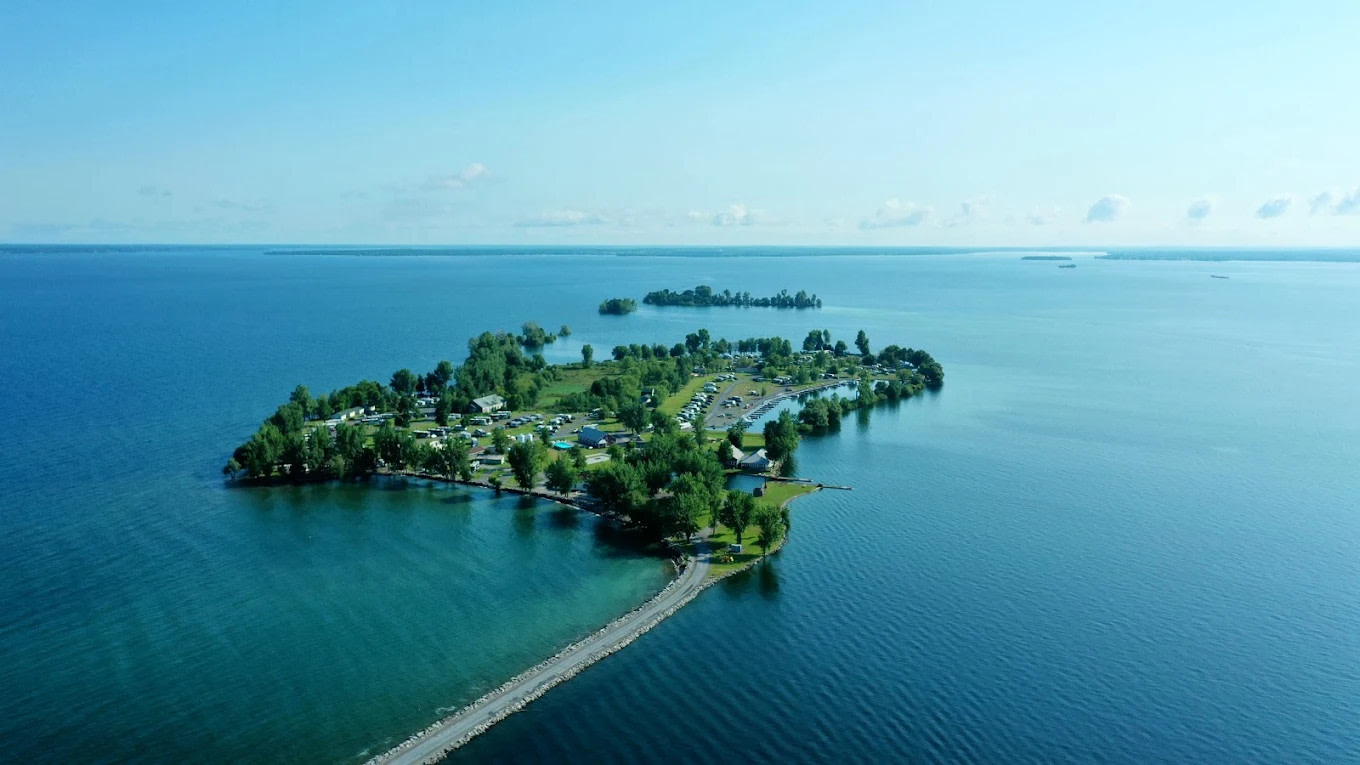 Sun Outdoors Association Island