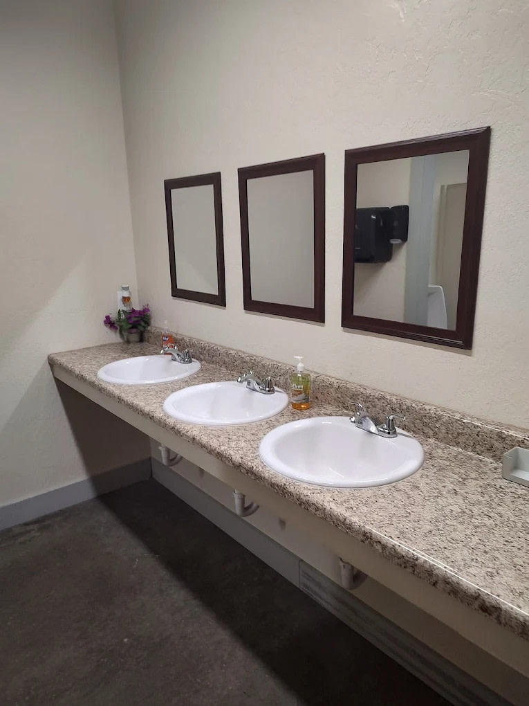 Scenic Drive RV Park and Campground