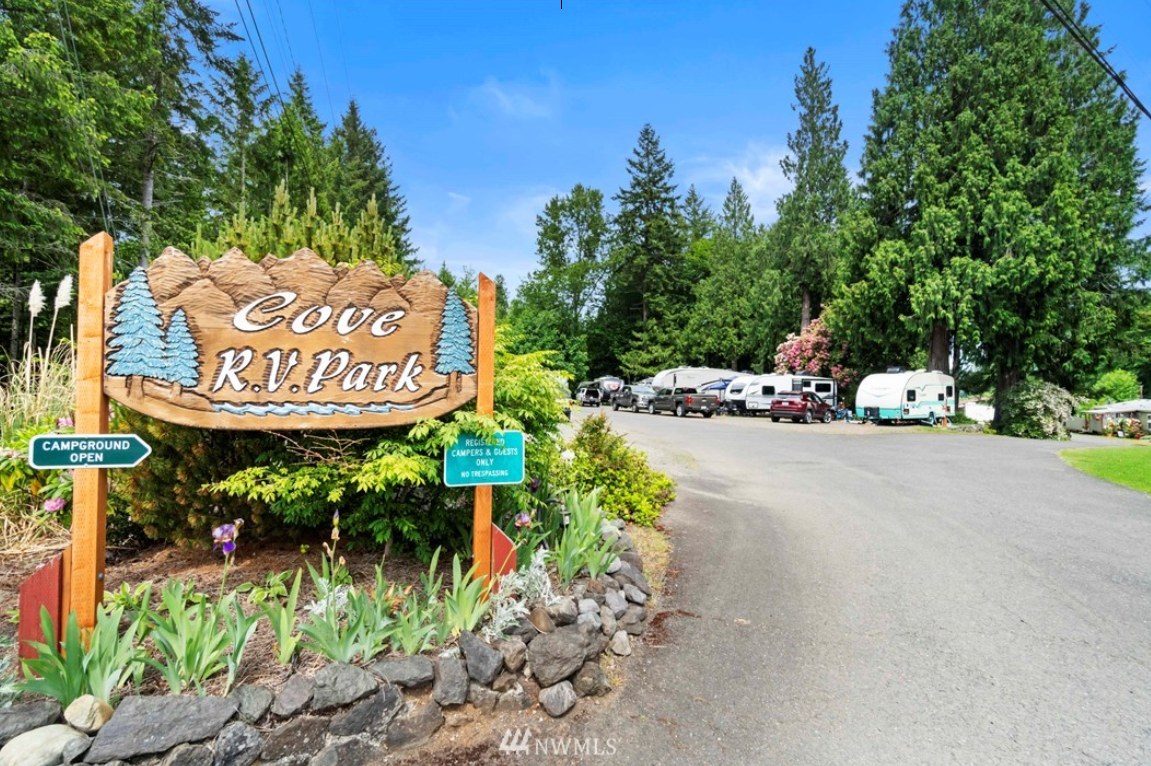 Cove RV Park & Country Store