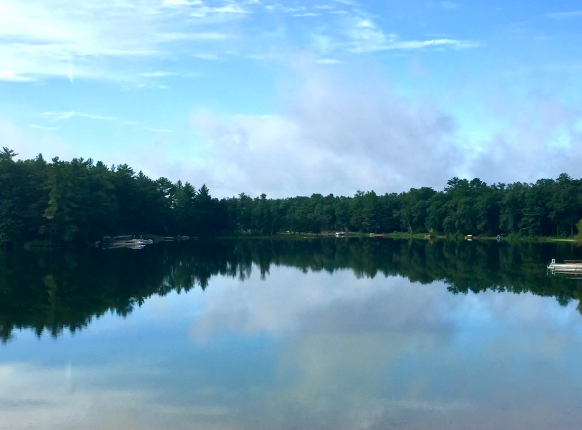 Idlewild Honeycomb Hideaway