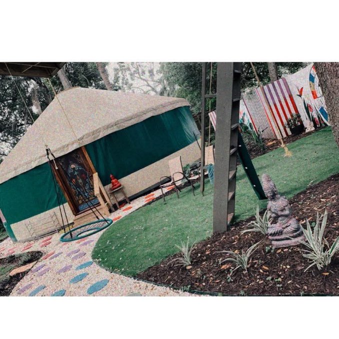 Yurt Glamping Nature in the City