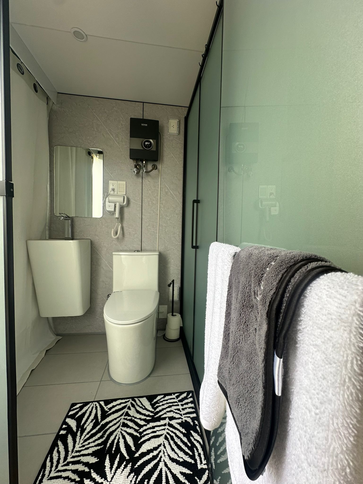 Flatonia Retreat & RV Resort
