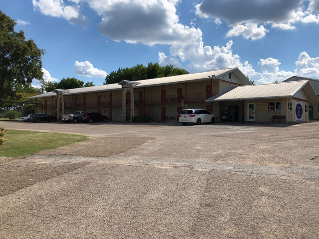 American Inn & RV Park