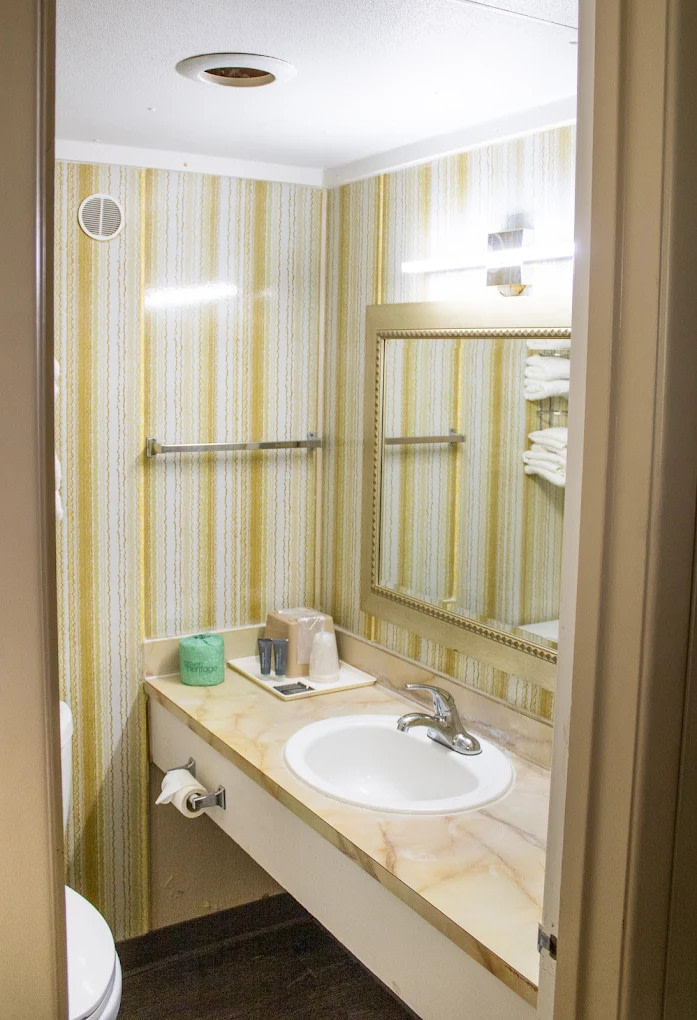 American Inn & RV Park