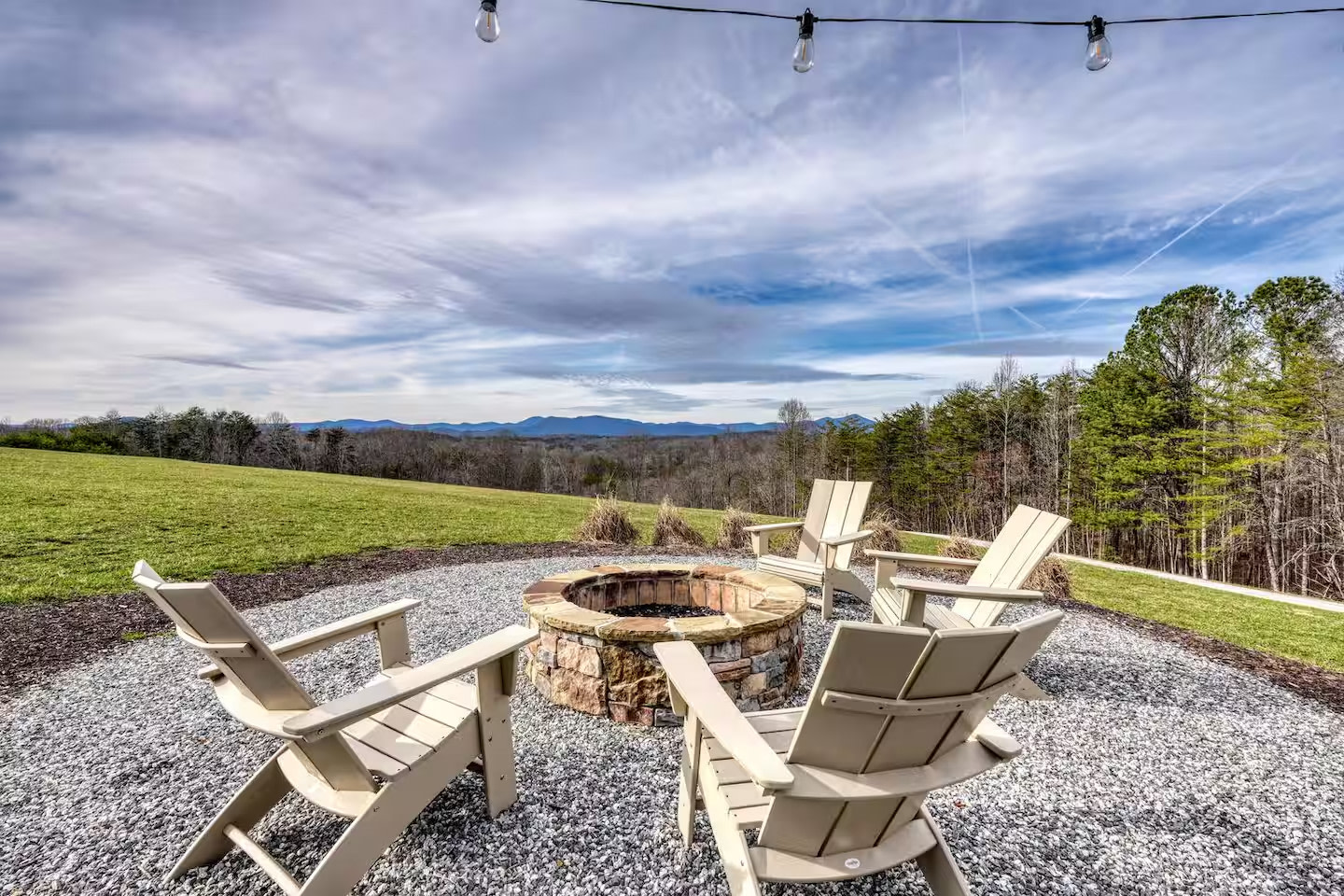 Mountain View Sip and Stay
